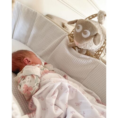 Welcome_to_the_world_our_dinky_little_Daisy
