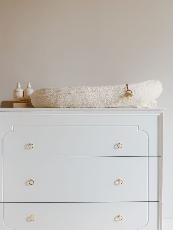 Συρταριέρα Royal white timeless - Image 3